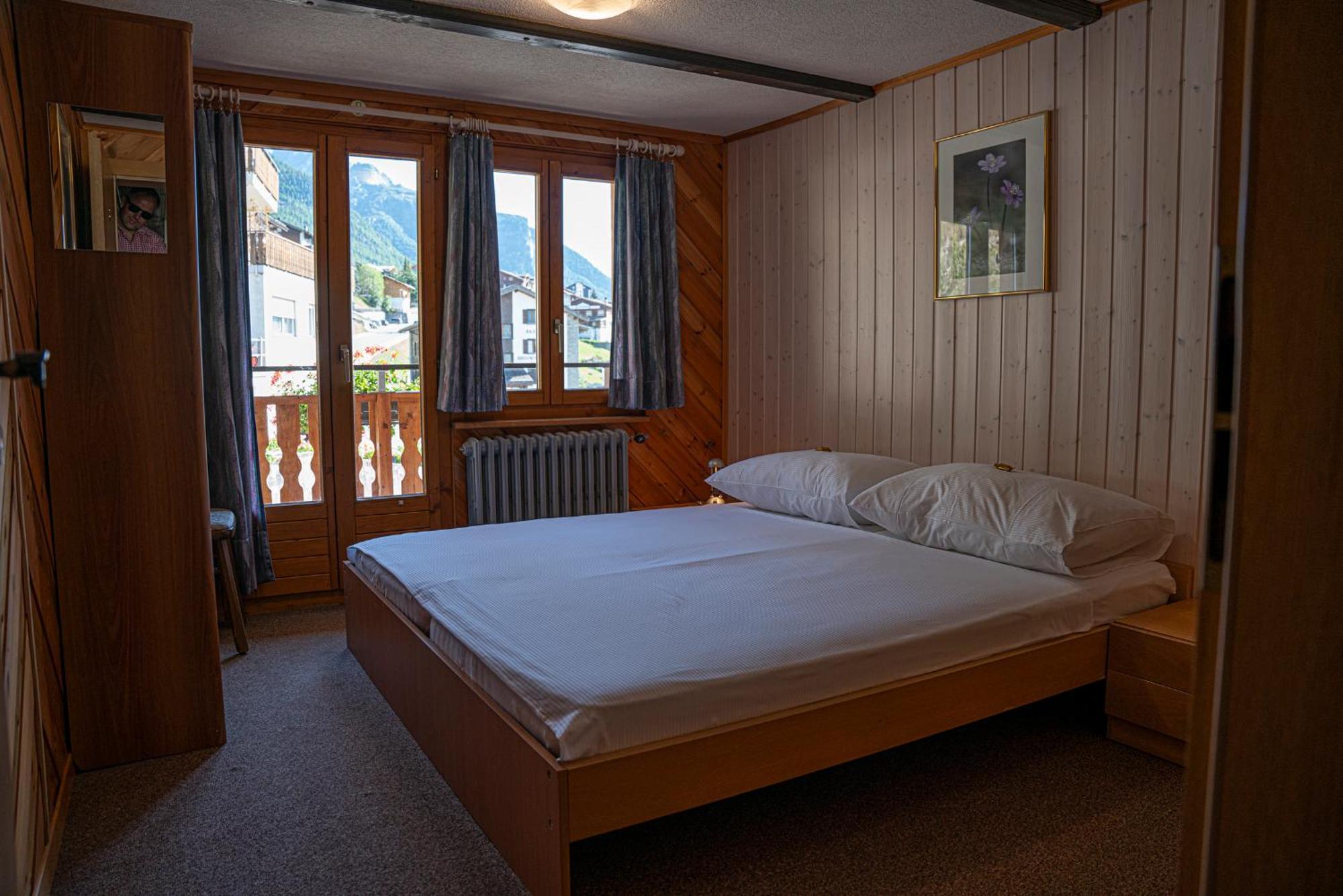 Alte Bock 2.0 Bed & Breakfast Grachen Exterior photo